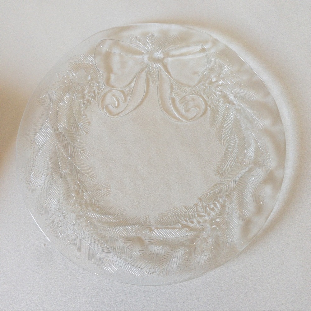 Pilgrim Glass Clear Glass Decorative Plate with Bow Design Christmas Serving